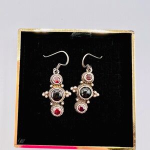 Vintage Sterling Silver Brutalist Cabochon Garnet Dangle Earrings